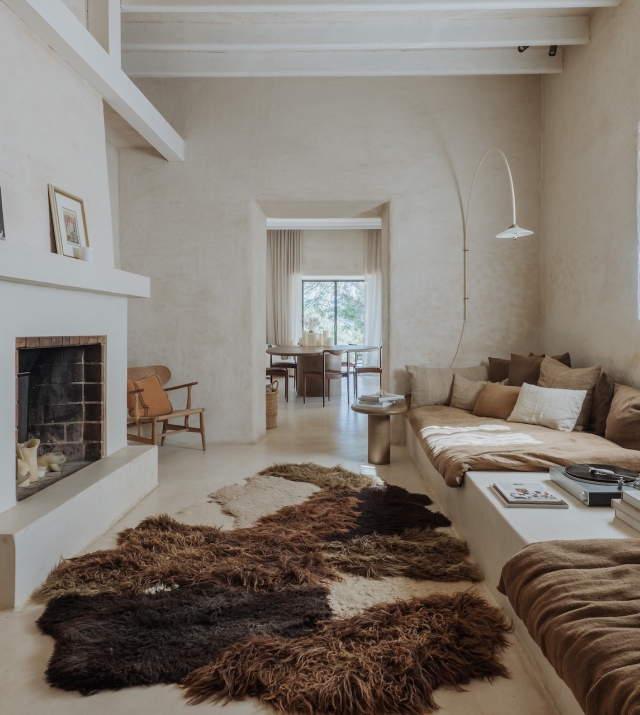 Resa estates ibiza villa Reno finca renovated te koop sale living day 2.jpg